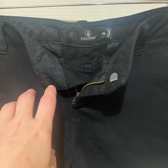 Volcom Frochickie Shorts EUC size 28 - Picture 4 of 5